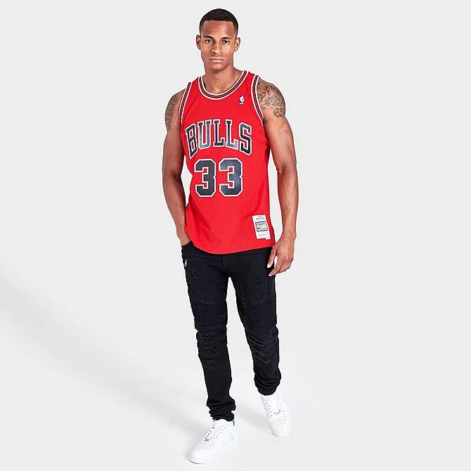 Men's Mitchell & Ness Chicago Bulls NBA Scottie Pippen Swingman Jersey Black/Red - 18153CBU CBU 2 Men's Mitchell & Ness Chicago Bulls NBA Scottie Pippen Swingman Jersey Black/Red - 18153CBU CBU - Image 2