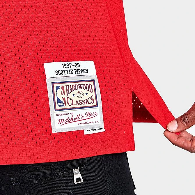 Men's Mitchell & Ness Chicago Bulls NBA Scottie Pippen Swingman Jersey Black/Red - 18153CBU CBU 6 Men's Mitchell & Ness Chicago Bulls NBA Scottie Pippen Swingman Jersey Black/Red - 18153CBU CBU - Image 6