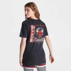 Women's Mitchell And Ness Chicago Bulls NBA Moment T-Shirt Black - 22169CBU BLK -Sports Fashion 22169CBU BLK M3