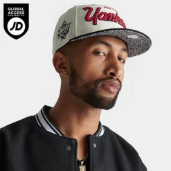 New Era New York Yankees MLB Elephant Print 9FIFTY Snapback Hat White/Black - 60362716 100