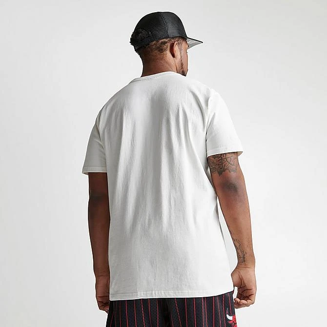 Men's Mitchell & Ness NBA Chicago Bulls NBA Cream T-Shirt Cream - CBUYYPPP CBU 4 Men's Mitchell & Ness NBA Chicago Bulls NBA Cream T-Shirt Cream - CBUYYPPP CBU - Image 4