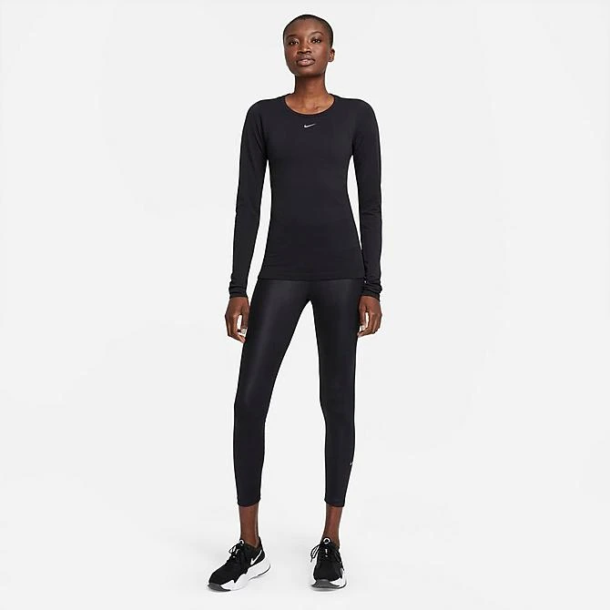 Women's Nike Dri-FIT ADV Aura Long-Sleeve T-Shirt Black/Reflective Silver - DD0593 010 3 Women's Nike Dri-FIT ADV Aura Long-Sleeve T-Shirt Black/Reflective Silver - DD0593 010 - Image 3