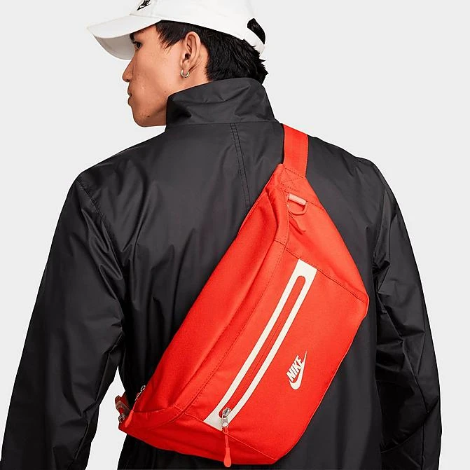 Nike Elemental Premium Waistpack Picante Red/Picante Red/Sail - DN2556 633 1 Nike Elemental Premium Waistpack Picante Red/Picante Red/Sail - DN2556 633