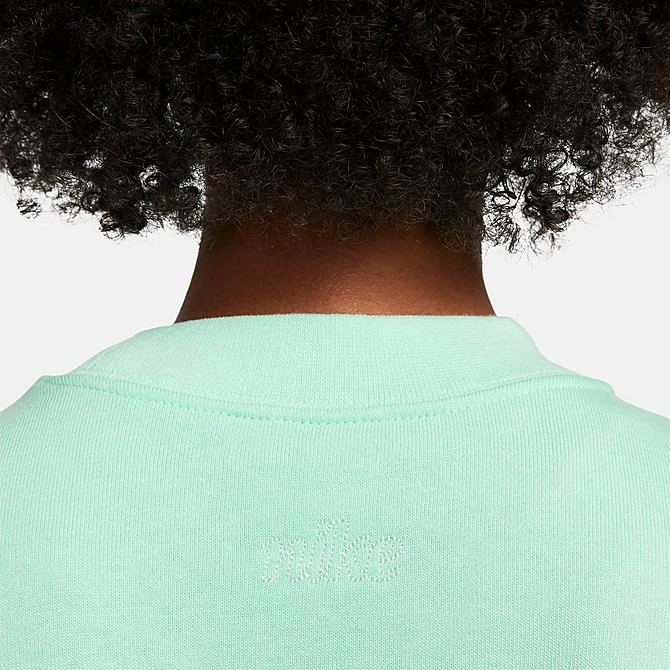 Women's Nike Dri-FIT Get Fit Graphic Crewneck Sweatshirt Mint Foam/White - DQ5542 379 5 Women's Nike Dri-FIT Get Fit Graphic Crewneck Sweatshirt Mint Foam/White - DQ5542 379 - Image 5