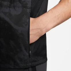 Men's Nike Repel Run Division Graphic Print Running Vest Black/Reflective Silver - DX0847 010 -Sports Fashion DX0847 010 M6
