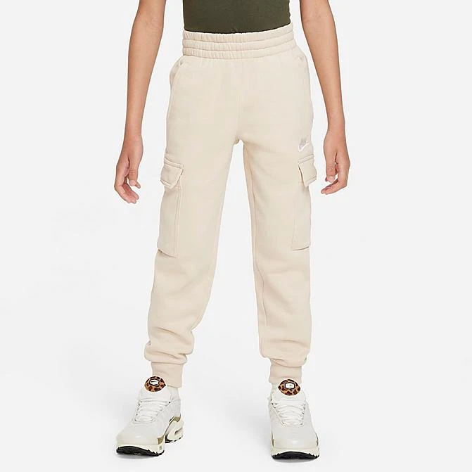 Kids' Nike Sportswear Club Fleece Cargo Jogger Pants Sanddrift/Sanddrift/White - FD3012 126 1 Kids' Nike Sportswear Club Fleece Cargo Jogger Pants Sanddrift/Sanddrift/White - FD3012 126