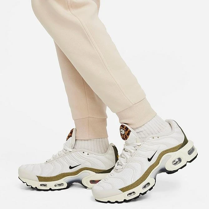 Kids' Nike Sportswear Club Fleece Cargo Jogger Pants Sanddrift/Sanddrift/White - FD3012 126 5 Kids' Nike Sportswear Club Fleece Cargo Jogger Pants Sanddrift/Sanddrift/White - FD3012 126 - Image 5