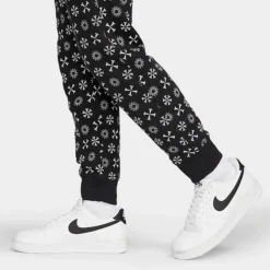 Men's Nike Sportswear Club Fleece Monogram Jogger Pants Black/Multi - FJ1637 011 9 Men's Nike Sportswear Club Fleece Monogram Jogger Pants Black/Multi - FJ1637 011 -Sports Fashion FJ1637 011 M5