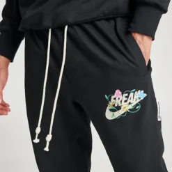 Men's Nike Giannis Standard Issue Connections Dri-FIT Jogger Pants Black - FN7214 010 10 Men's Nike Giannis Standard Issue Connections Dri-FIT Jogger Pants Black - FN7214 010 -Sports Fashion FN7214 010 M5