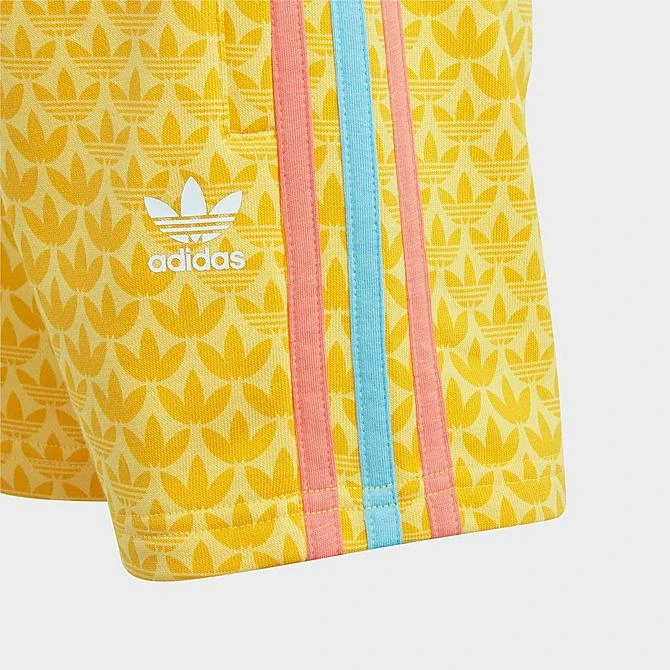 Little Kids' Adidas Originals Graphic Print Shorts And T-Shirt Set Off White - IB8628 100 6 Little Kids' Adidas Originals Graphic Print Shorts And T-Shirt Set Off White - IB8628 100 - Image 6