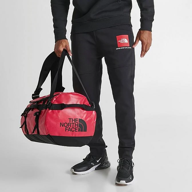 The North Face Base Camp Duffel Bag (S) TNF Red - NF0A52ST 610 1 The North Face Base Camp Duffel Bag (S) TNF Red - NF0A52ST 610